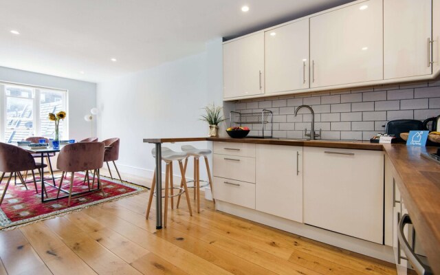 The Dunworth Mews Apartment - ANB