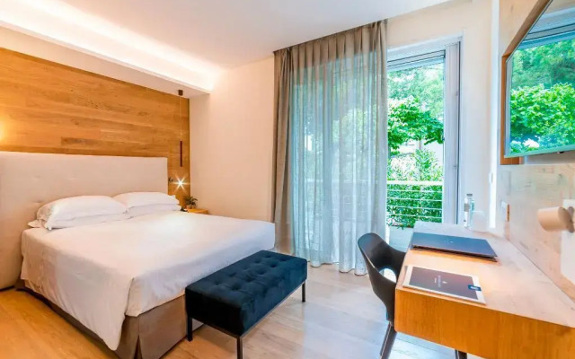 The Green Park Hotel