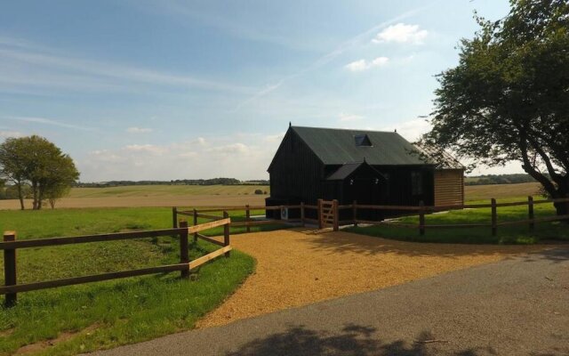 Rustic 1 Bed Holiday Home In Suffolk Countryside