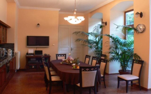 Boutique Hotel Atrium