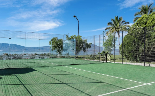 Exclusive House with Lake Chapala Access