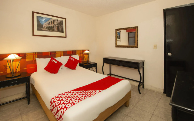 Hotel El Meson De La Luna