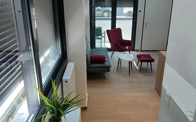 10 Apartments & Suites Athens