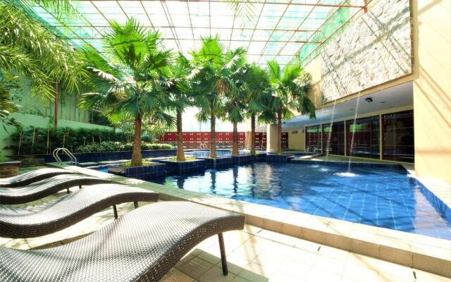 Zen Rooms Sunshine City Suites