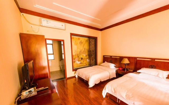 Dali Yinfeng Hotel