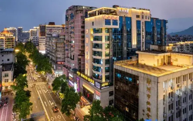 Yinjia Hotel