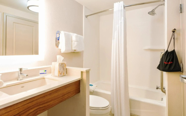 Holiday Inn Express Charleston by IHG