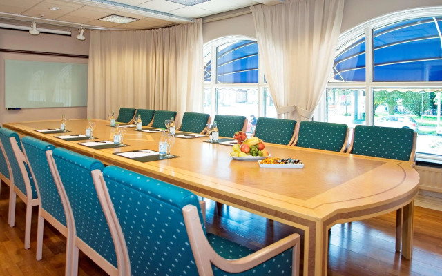 Best Western Plus Grand Hotel
