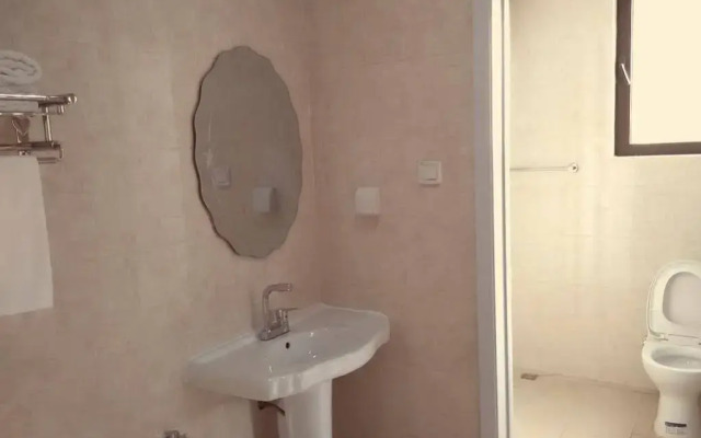 Qingdao Ryan Apartment