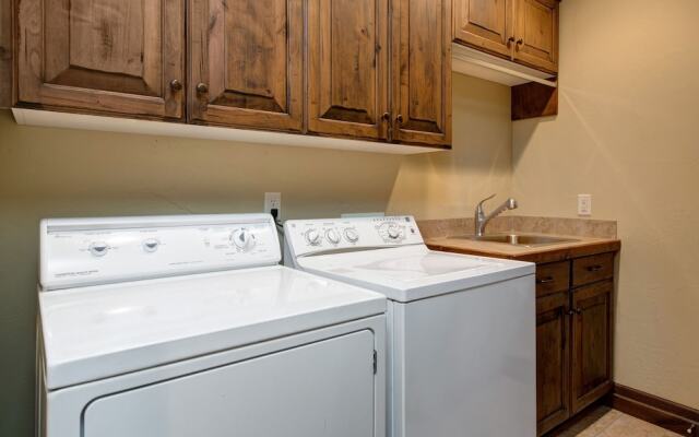 Abode at Quit 'N Time