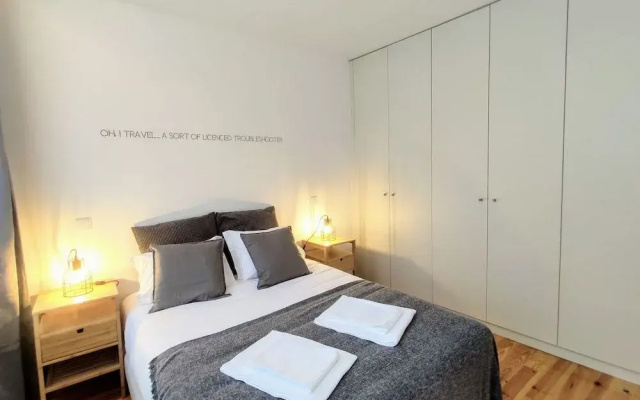 Bombarda Cinema Apartments