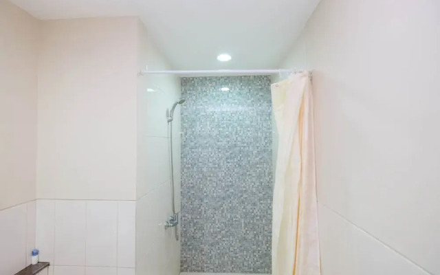 Nice And Cozy Studio Apartment At Nine Residence