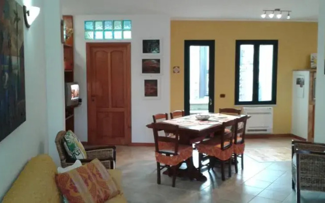 Dazzy Home
