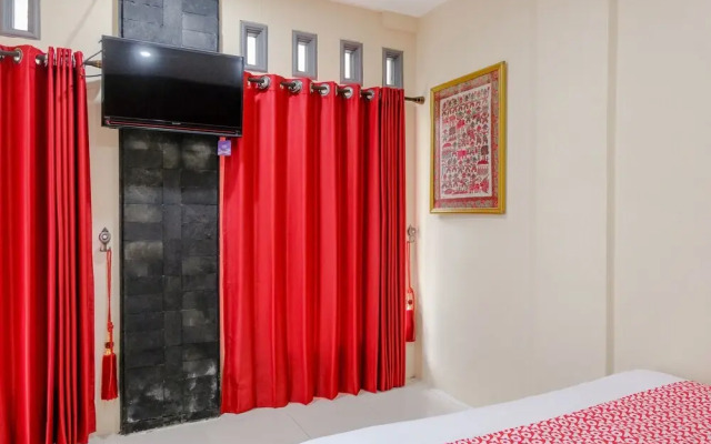 OYO 2060 Adam's Apple Family Guest House