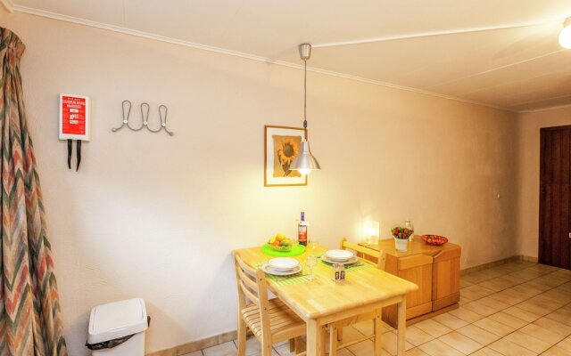 Cozy Apartment near Ourthe River in Bohon