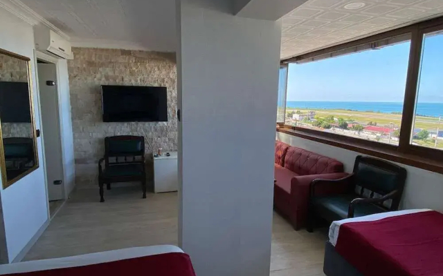 Elite Holiday Hotel