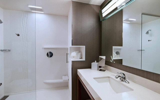 Courtyard by Marriott Dallas Grand Prairie