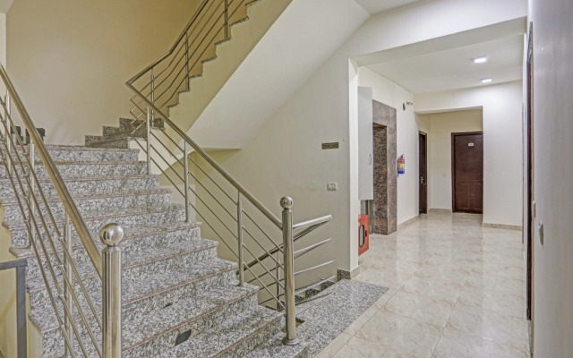 Oyo Townhouse 82565 Amaya Inn