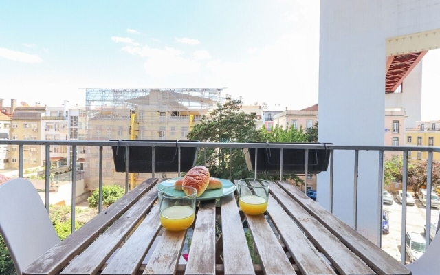 Alcantara Balcony & Bridge By Homing