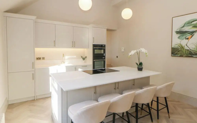 Castleton Suite
