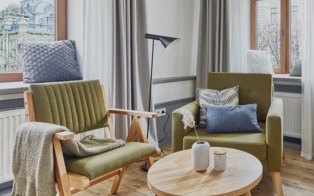 Wine & Pillow Hotel by Frapolli