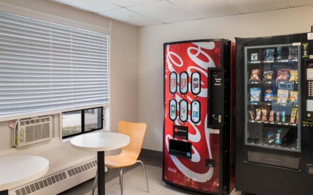 Motel 6 Fort St. John, BC