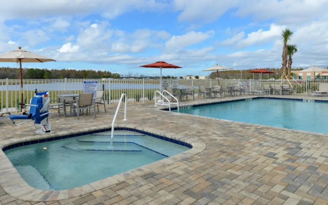 Holiday Inn Express & Suites Trinity by IHG