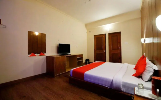 OYO 4838 Hotel The Valerian