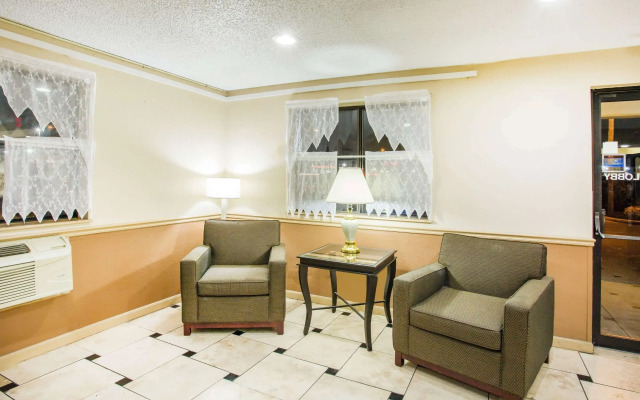 Super 8 by Wyndham Harrisonburg