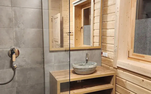 Alpine hut in Rauris ski Hiking Area With Sauna