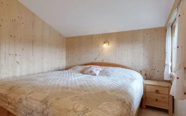 Cosy Holiday Home With Private Pool