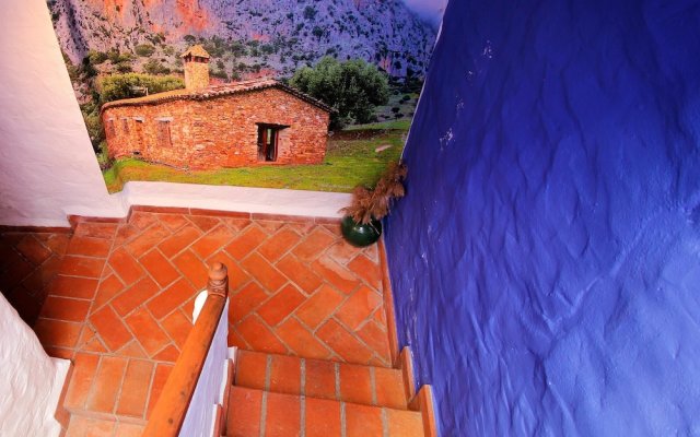 Villa With 5 Bedrooms in Benaocaz, With Wonderful Mountain View, Priva