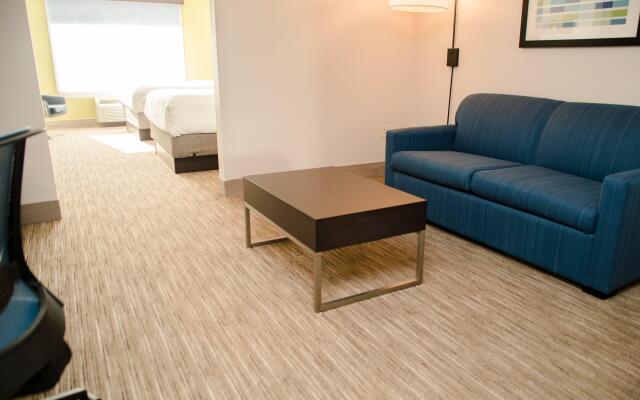 Holiday Inn Express & Suites Winona by IHG