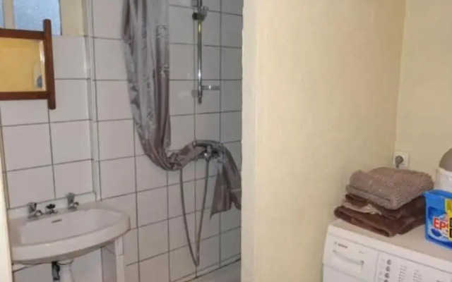 Cottage-Cottage-Wet room-Street View-La petite maison