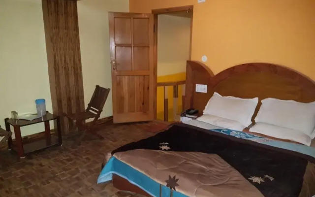 Kunal Hotel & Cottages
