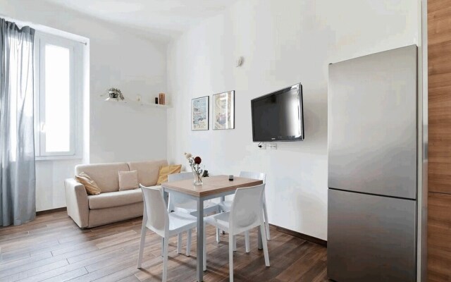Isola View Renovated Apartment