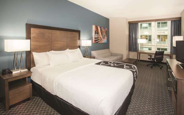 La Quinta Inn & Suites by Wyndham Chicago Downtown