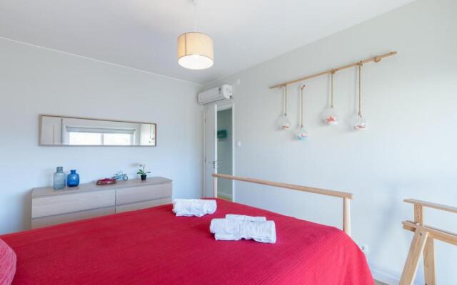 Trendy Bright Flats with Jacuzzi - 5 min Beach