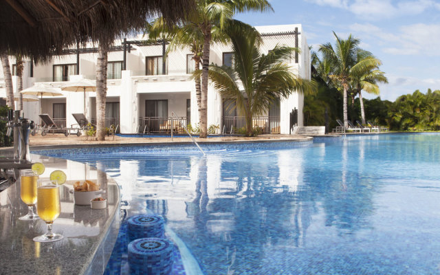 Azul Beach Resort Riviera Cancun, Gourmet All Inclusive by Karisma