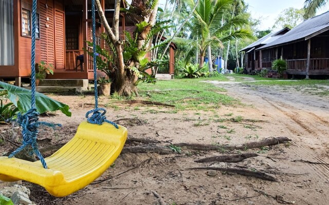 ZEN Rooms Pelangi Beach Resort