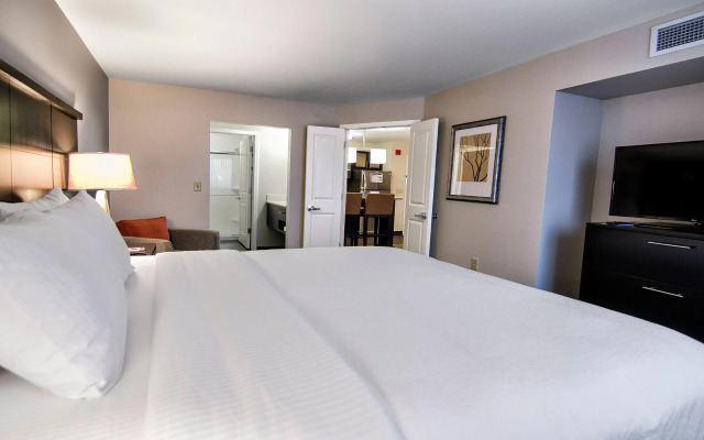 Staybridge Suites Marquette by IHG