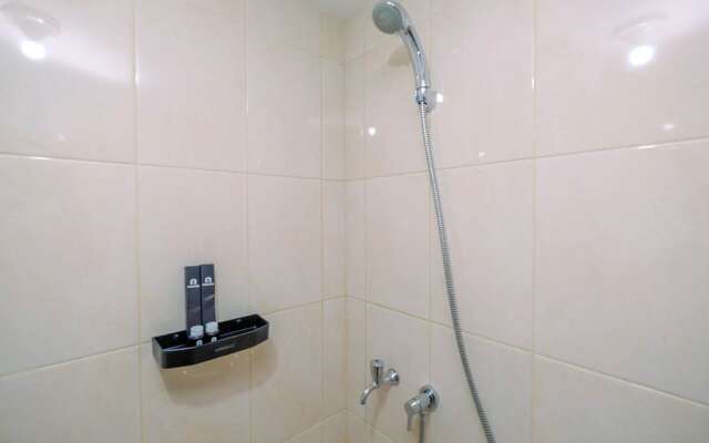 Pool View Studio Apartment @ Springlake Summarecon Bekasi