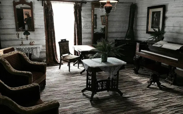 Nevada City Hotel