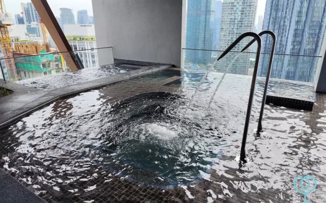 Scarletz Suites KLCC by Mykey