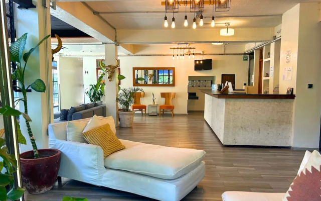 Joint Boutique Hotel