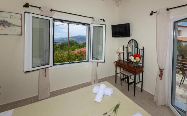 Adonino Residence-The House of Pomegranates