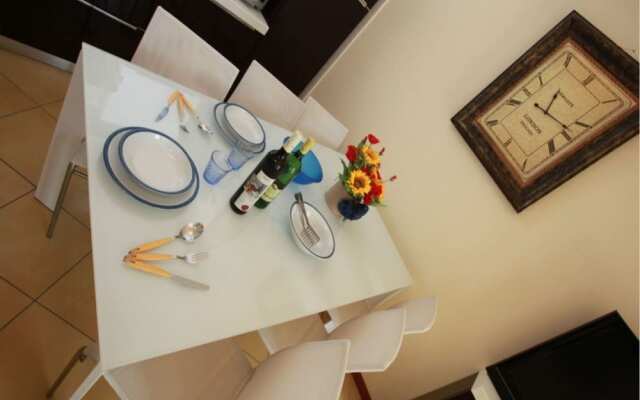 Charming sea Front View Apartment-beahost Rentals