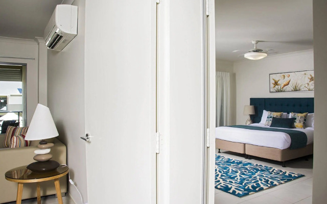 1770 Lagoons Central Apartment Resort