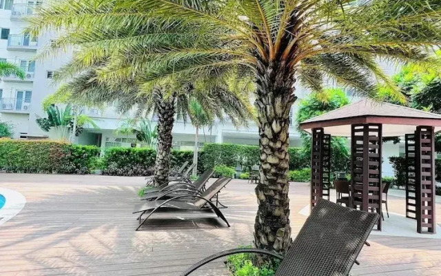 Paradise Staycation At South!