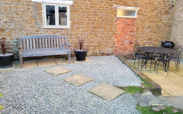 Honeysuckle Cottage